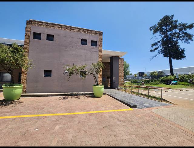 337M² OFFICE TO LET IN RANDJESPARK